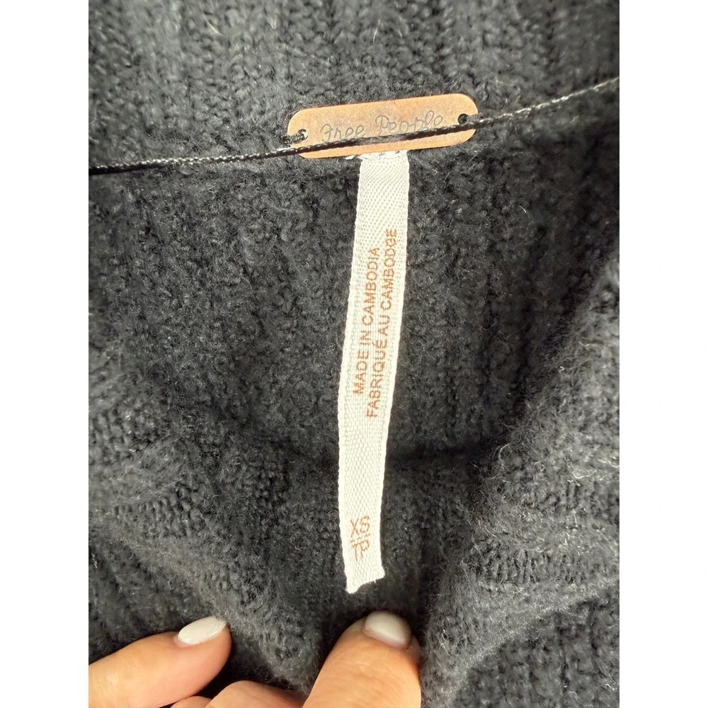 Free People Sunbeam Sweater Black Heavy Chunky Knit Oversized Pullover XS